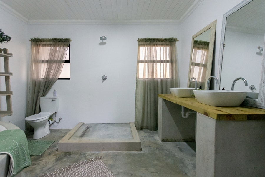 7 Bedroom Property for Sale in Jacobsbaai Western Cape